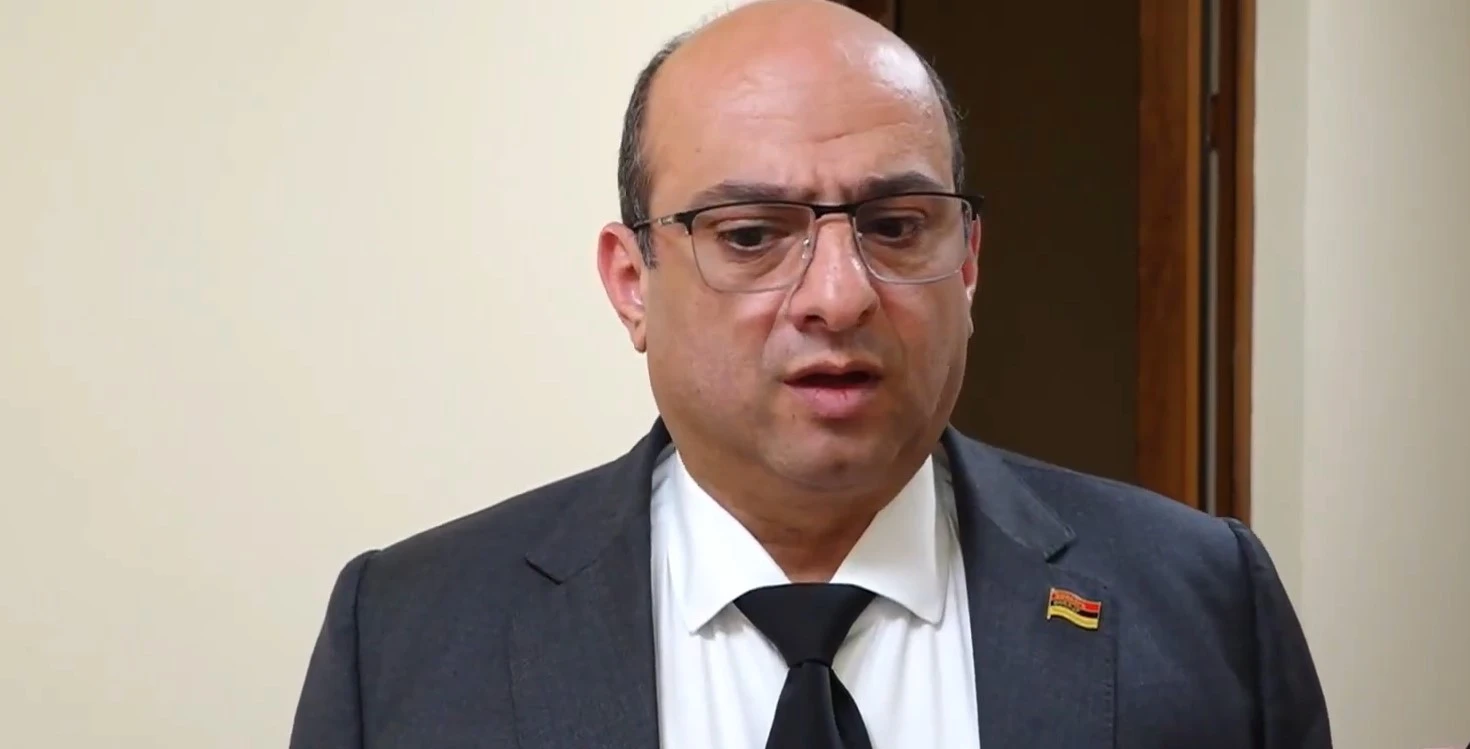 phashinyan-ev-tchnshvoum-barern-irar-het-chi-kareli-ogtagvortsel-varchapety-nman-ban-chi-anvoum-qp-akan