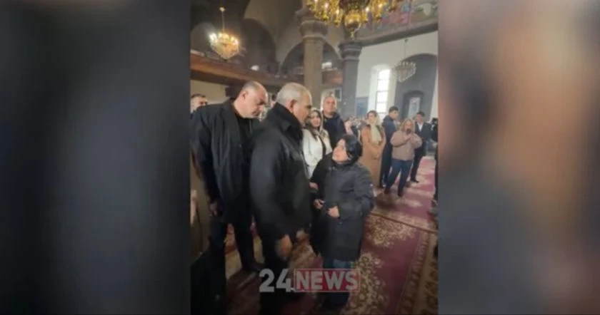 gvoumar-kta-q-che-hima-chka-phashinyanin-gyvoumrii-ekeghecvoum-mi-kin-mvotecav