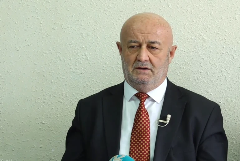 vor-pahy-ga-indz-vou-aslanyanin-verapahvi-bardzragvouyn-pativ-varchapetin-voughekcel-aats-i-podval-eli-kasen-ira-prvoyektn-eq-aghazaryan