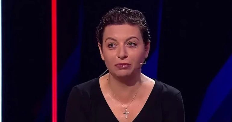 dnth-thesty-cvouyc-tvec-vor-miayn-18-tvokvos-e-haykakan-tsagvoums-margarita-simvonyan