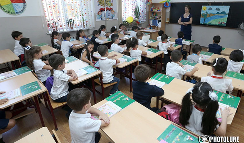 meknarkvoum-e-2026-2027-vous-tarvoum-arajin-dasaran-hatchakhvogh-erekhaneri-elektrvonayin-haytagrvoumy