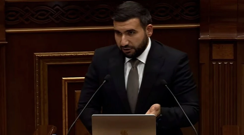 parvon-qvocharyan-shat-anvoush-erekhaner-vouneq-astvats-pahi-bayc-es-iranc-anvouny-tve-l-ei-aleqsanyan
